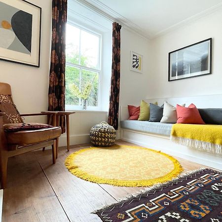 Janies Cottage~ Mousehole~Eclectic Interiors & Vintage Charm Екстер'єр фото